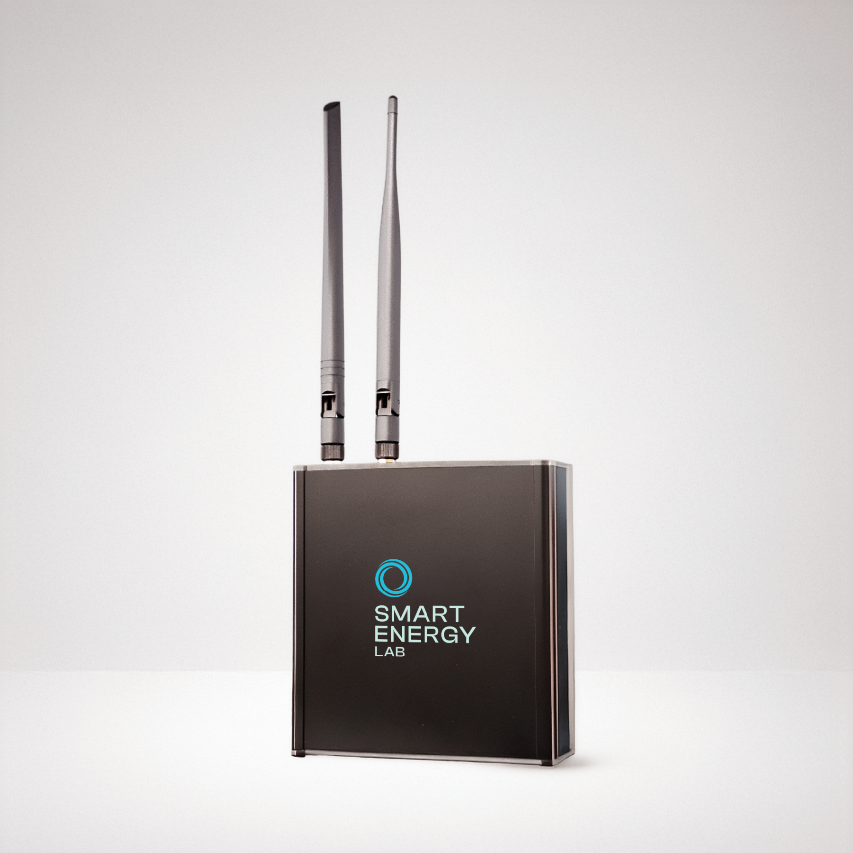Edge Controller System EDGE - Smart Charging for Shared Spaces